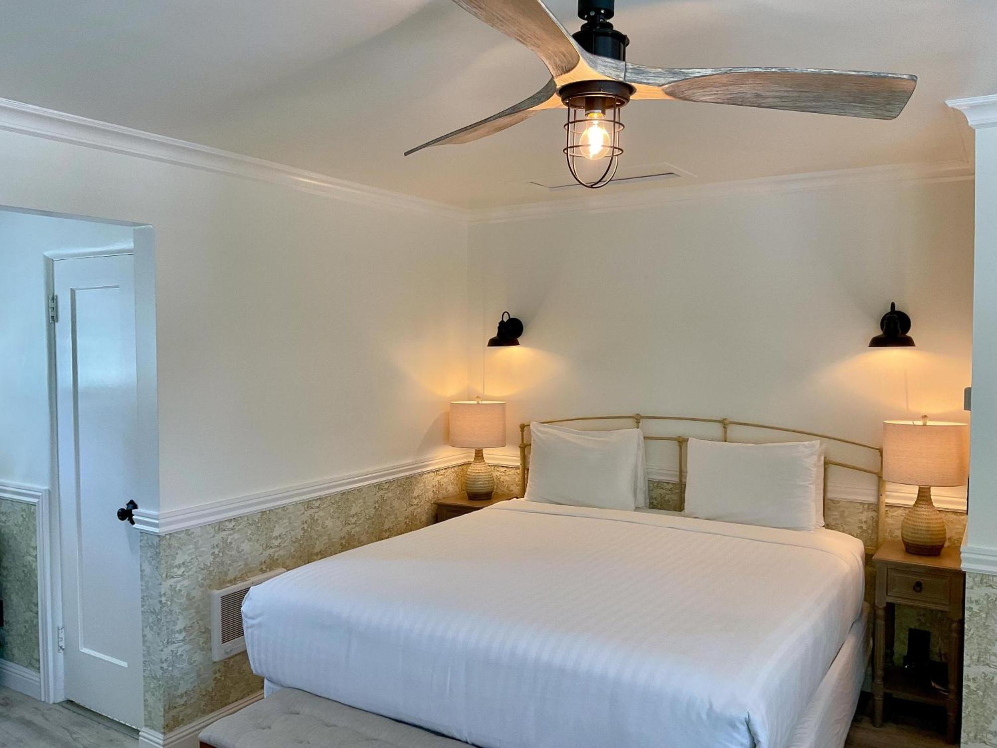Carmel Green Lantern Inn المظهر الخارجي الصورة